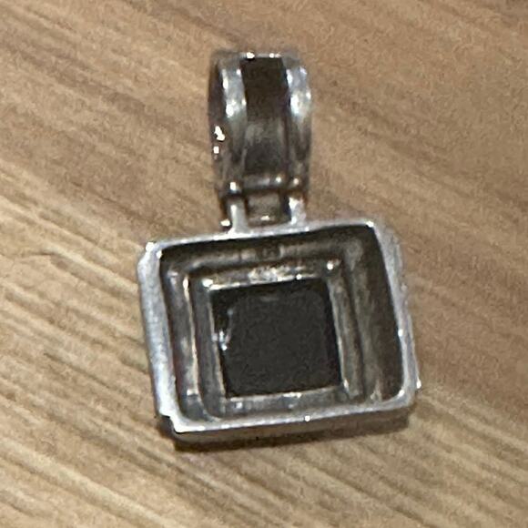 Vintage Sterling Silver Pendant w/ Domed Black Onyx Stone - Picture 3 of 5